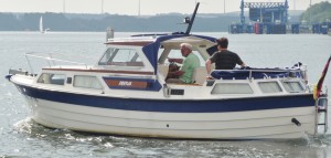 Skippertraining auf der Motoryacht